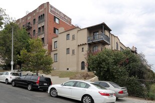 310 N Mariposa Ave Apartments