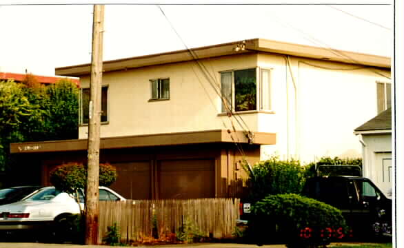 450 Ranker Pl in Hayward, CA - Foto de edificio - Building Photo