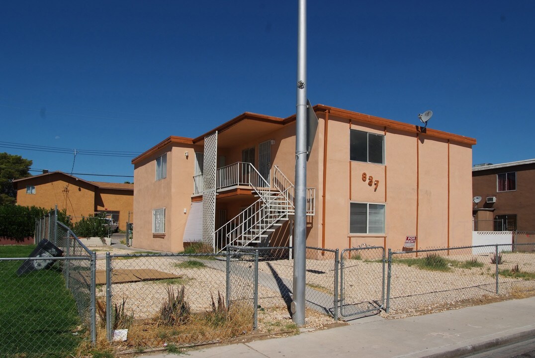 837 N Bruce St in Las Vegas, NV - Building Photo