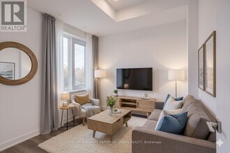 65 Curlew Dr in Toronto, ON - Building Photo - Building Photo