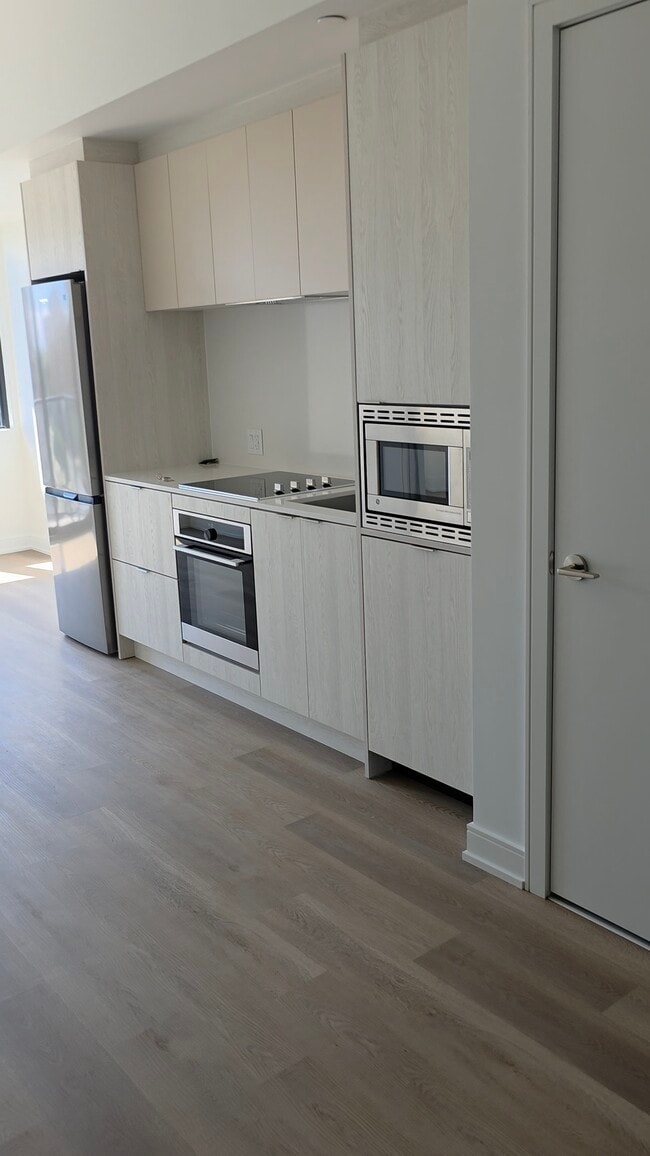 property at 3009 Novar Rd