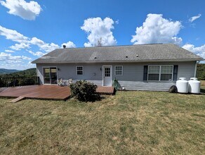 7778 Whitehead Hill Rd in Bradford, NY - Foto de edificio - Building Photo