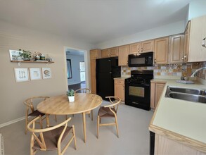 705 Decatur St, Unit 2402 in Michigan City, IN - Building Photo - Building Photo