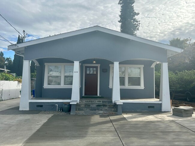 property at 689 Grove Way