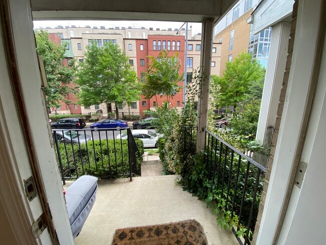 1327 Belmont St NW, Unit #1