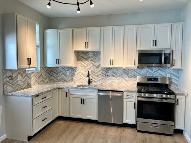 property at 4941 Shaw Ave