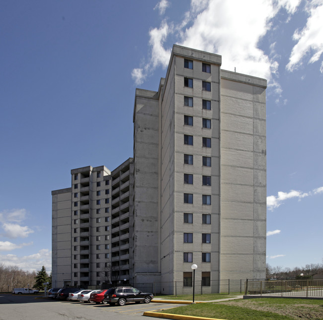 Livonia Place Apartments in Toronto, ON - Building Photo - Building Photo