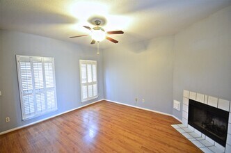 2910 Grants Lake Blvd in Sugar Land, TX - Building Photo - Building Photo