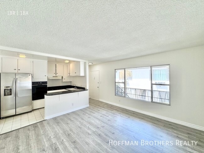 3718 Mentone Ave, Unit 7 in Los Angeles, CA - Building Photo - Building Photo