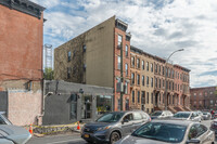 119 Lewis Ave in Brooklyn, NY - Foto de edificio - Building Photo