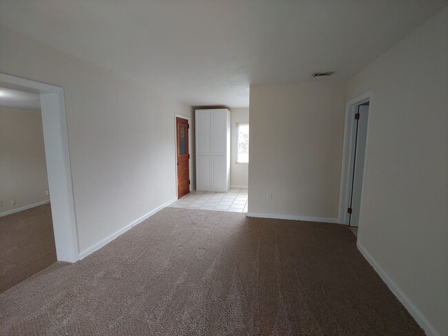404 Clairmont Dr in Pensacola, FL - Building Photo - Building Photo