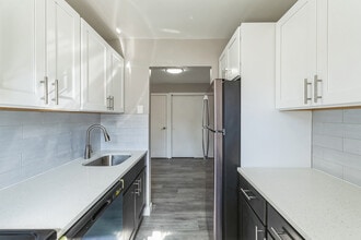 Parkside Apartments in Perth Amboy, NJ - Foto de edificio - Building Photo