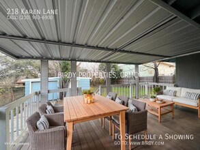 218 Karen Ln in San Antonio, TX - Building Photo - Building Photo