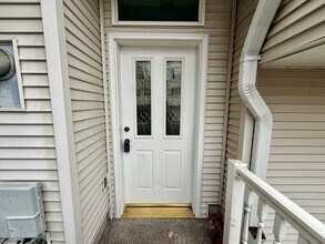 10545 SW Cougar Ln in Beaverton, OR - Building Photo - Building Photo