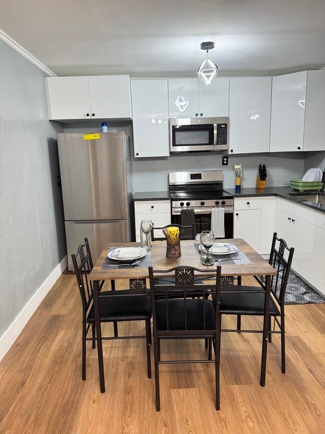 414 N 60th Way, Unit 414 N 60th Way Apt #1 in Hollywood, FL - Foto de edificio - Building Photo