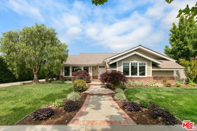 11541 Davenport Rd in Los Alamitos, CA - Building Photo - Building Photo