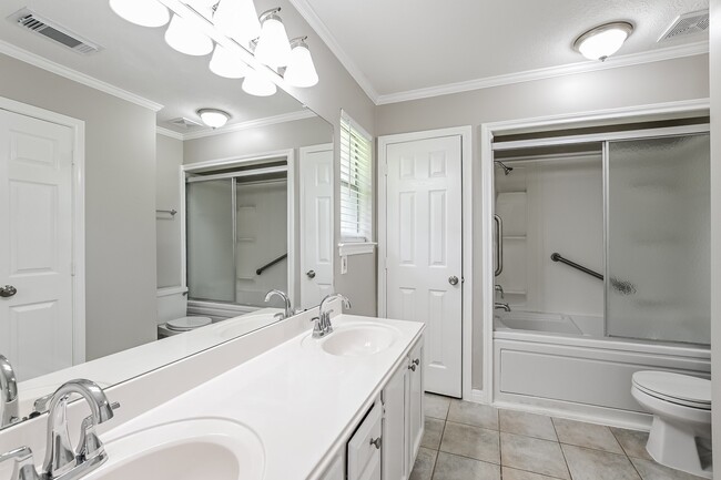 property at 521 Cedar Ave