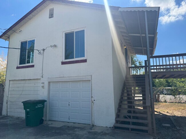 108 Robert E Lee in San Antonio, TX - Building Photo - Building Photo