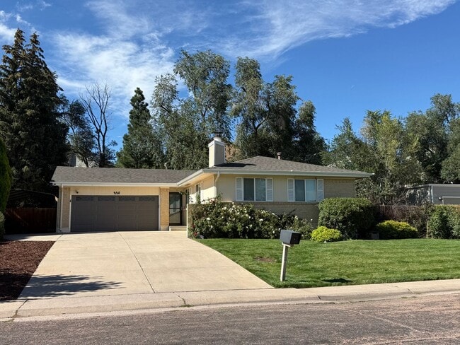 property at 530 Loomis Ave
