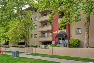 550 S 400 E in Salt Lake City, UT - Building Photo