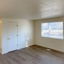 3185 S Apple St in Boise, ID - Building Photo - Building Photo