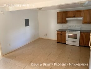 3470 Haines Rd N in St. Petersburg, FL - Building Photo - Building Photo