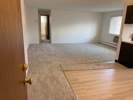 181 Oakwood Ave, Unit B3 Apartamentos