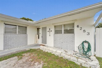 6283 Sherman St in Hollywood, FL - Building Photo - Building Photo