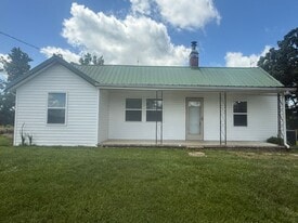 75 Gilbreath Lp in Mosheim, TN - Building Photo