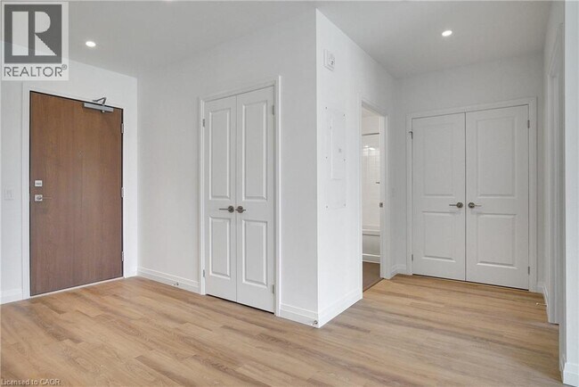 525 New Dundee Rd in Kitchener, ON - Building Photo - Building Photo