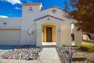 1415 San Bonifacio Arc in Las Cruces, NM - Building Photo - Building Photo