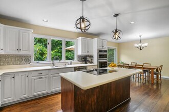 66 Pumping Station Rd in Ridgefield, CT - Building Photo - Building Photo