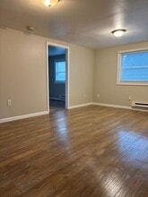 2 Yolande Pl in Woonsocket, RI - Building Photo - Building Photo