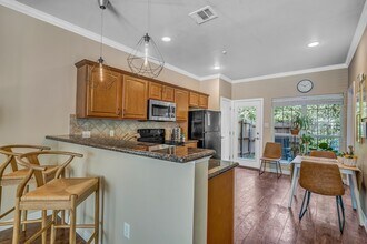 305 Holleman Dr E in College Station, TX - Building Photo - Building Photo