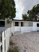 7724 NE 1st Ave in Miami, FL - Building Photo