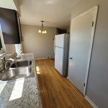 11303 Thrush Ave in Cleveland, OH - Building Photo - Building Photo