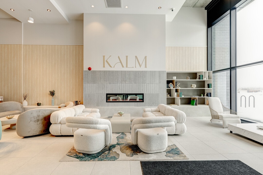 Kalm in Candiac, QC - Foto de edificio