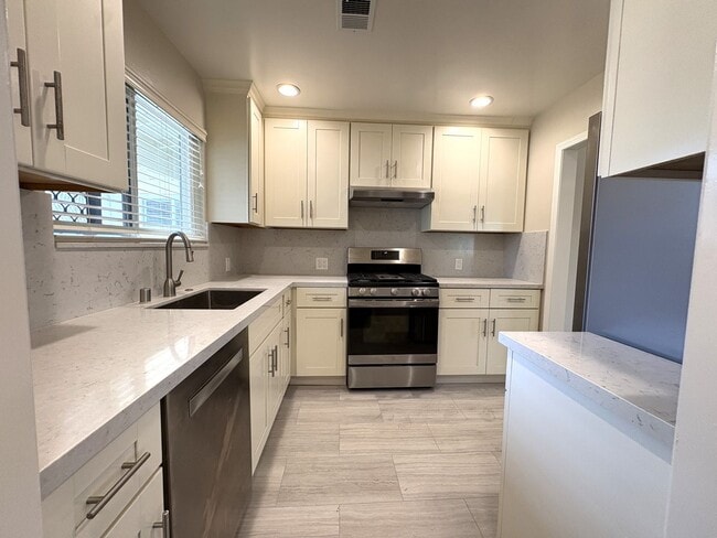 property at 830 University Ave