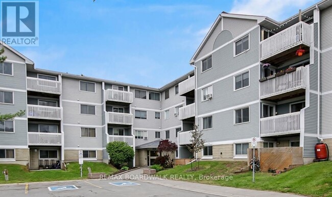 property at 214 Viewmount Dr