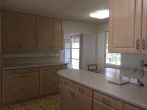 284a Kuliouou Rd in Honolulu, HI - Building Photo - Building Photo