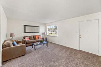 Country Club Estates in Mineral Wells, TX - Foto de edificio - Interior Photo