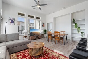 6514 Ross Rd in Austin, TX - Building Photo