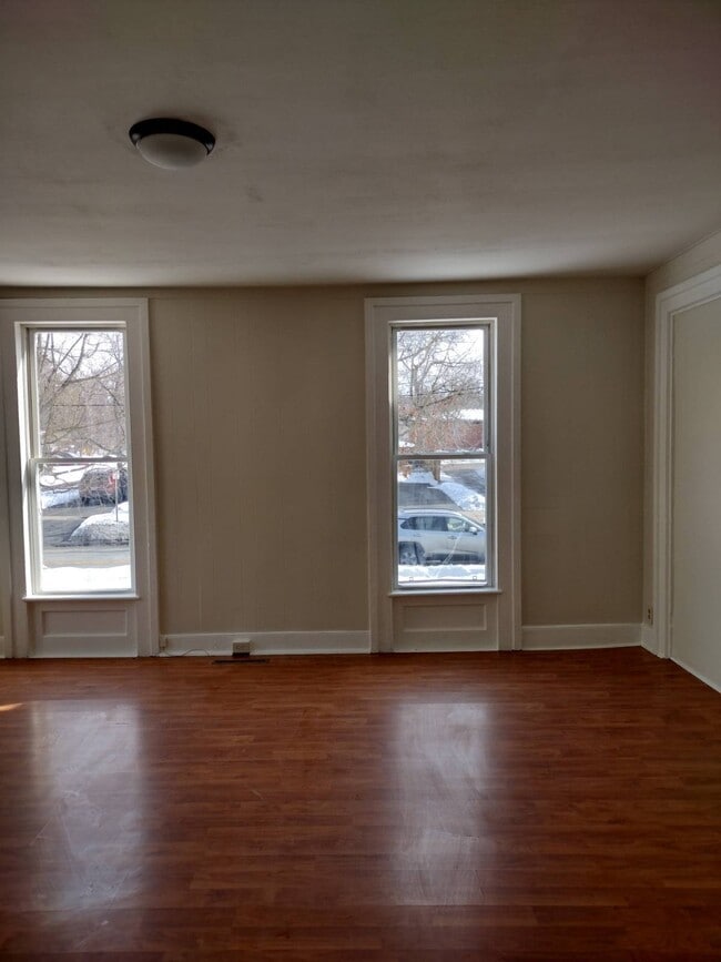 249 First St in Canastota, NY - Building Photo - Building Photo