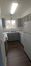 597 Van Wey Cir-Unit -d in Eagle Point, OR - Building Photo - Building Photo
