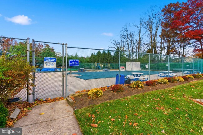 30 Voscek Ct in Trenton, NJ - Foto de edificio - Building Photo