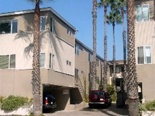 2307 Ocean Ave in Santa Monica, CA - Building Photo