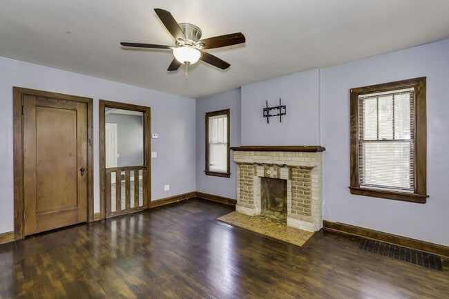 943 N Woodrow Ave in Wichita, KS - Building Photo - Building Photo