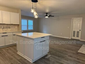 125 Sawmill Dr in Summerville, SC - Building Photo - Building Photo