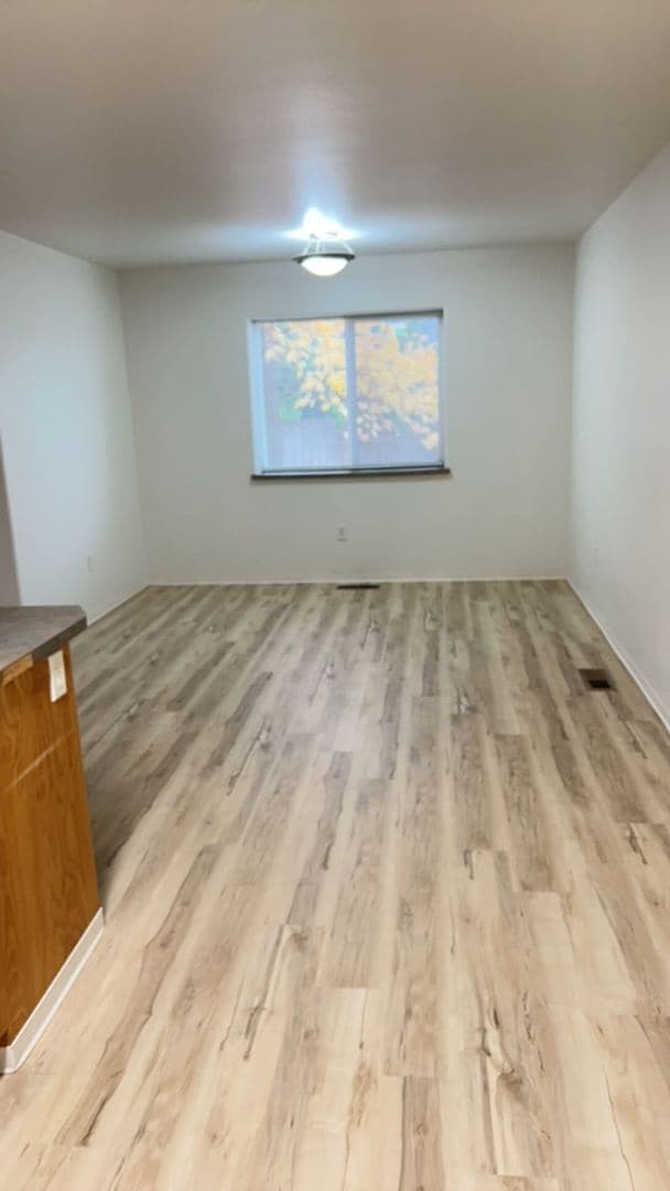 1551-1551 Hartell St in Medford, OR - Building Photo - Building Photo