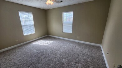 2702 N Railroad St in Phenix City, AL - Foto de edificio - Building Photo